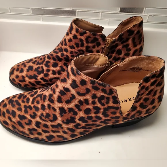 Leopard Print Ankle Boots size 11.5 by Torrid. - Picture 3 of 5